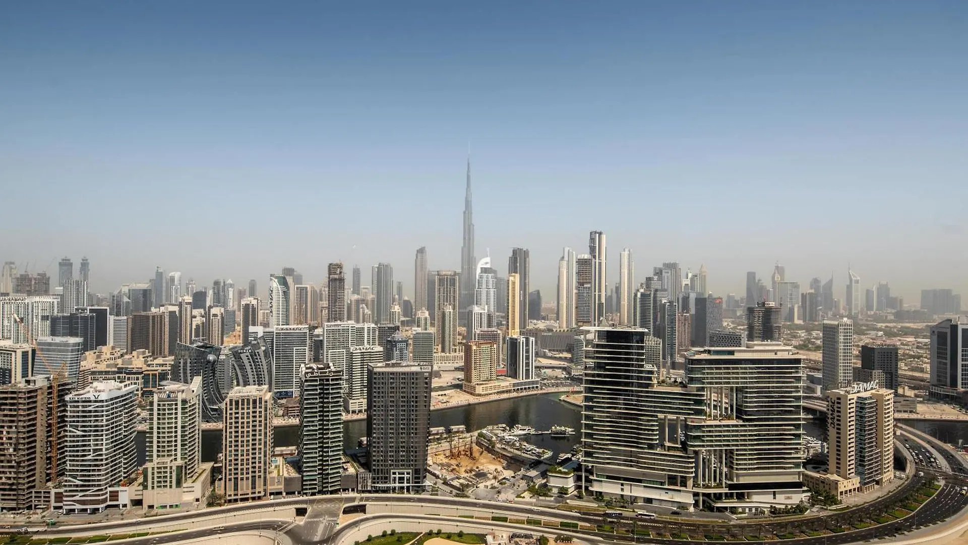 Frank Porter - Nobles Tower Dubaï Appartement