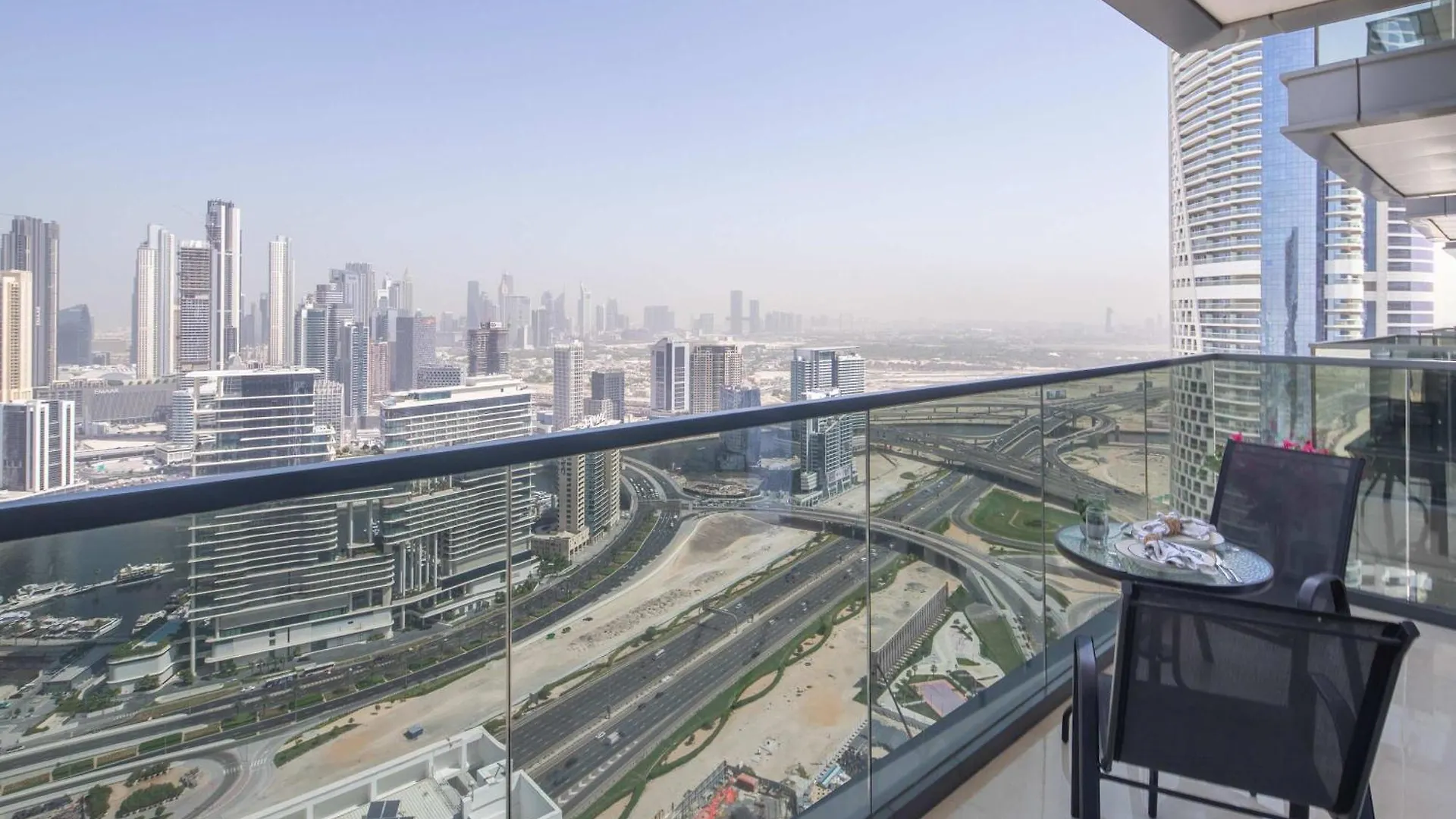 Frank Porter - Nobles Tower Dubai 0*,  United Arab Emirates